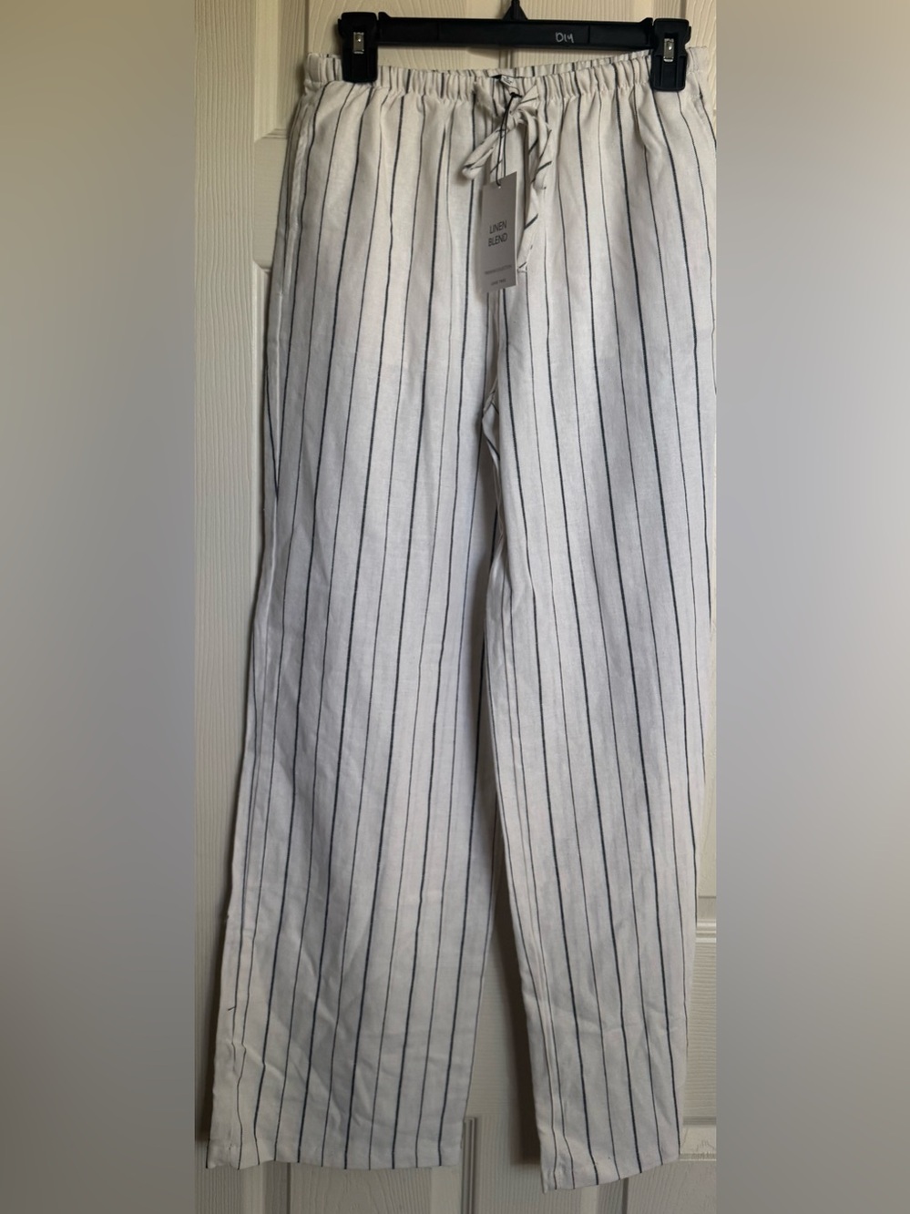 NWT Love Tree White Wide Leg Linen Blend Pants with Navy Pinstripes, Multiple SZ